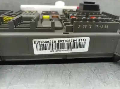 Peça sobressalente para automóvel em segunda mão caixa de fusíveis e relés por bmw x5 (e70) xdrive 30 d referências oem iam 518954021a 693168704 