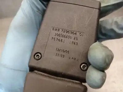 Peça sobressalente para automóvel em segunda mão pré-tensor de airbag dianteiro direito por bmw x5 (e70) xdrive 30 d referências oem iam 729596401 306566400 72117295964