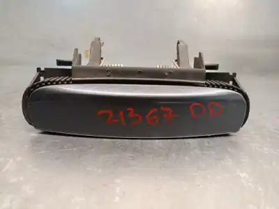 Pezzo di ricambio per auto di seconda mano Maniglia Esterna Anteriore Destra per AUDI A4 B6 (8E2) 1.9 TDI Riferimenti OEM IAM 4B0639885  8E0839207