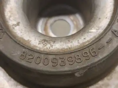 Автозапчасти б/у левая опора двигателя за renault twingo ii (cn0_) 1.5 dci (cn0e) ссылки oem iam 8200939896  8200939896