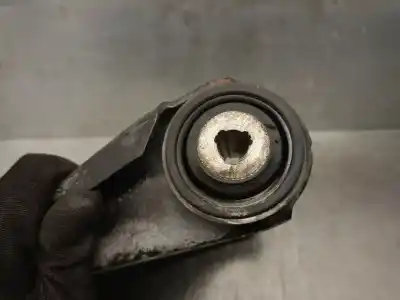 Автозапчастина б/у передній правий нижний рычаг підвіски для renault twingo ii (cn0_) 1.5 dci 90 посилання на oem iam 8200942396  8200942396