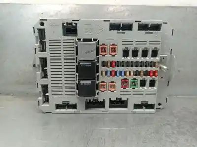 Second-hand car spare part fuse box unit for jaguar xf i (x250) 3.0 d oem iam references bcmba12247794