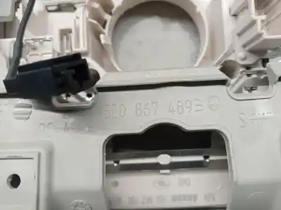 Автозапчасти б/у внутренний свет за skoda octavia iii (5e3, nl3, nr3) 1.5 tsi ссылки oem iam 5e0867489b  5e0867489b