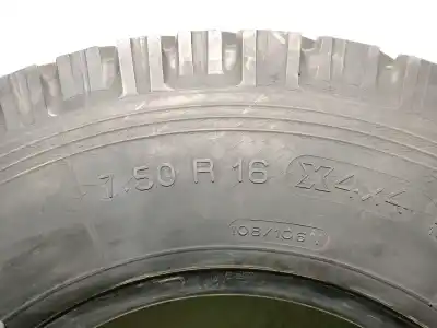 Pièce détachée automobile d'occasion pneu pour land rover defender (ld) 2.5 tdi références oem iam 7.50r16108-106n x 4x4 