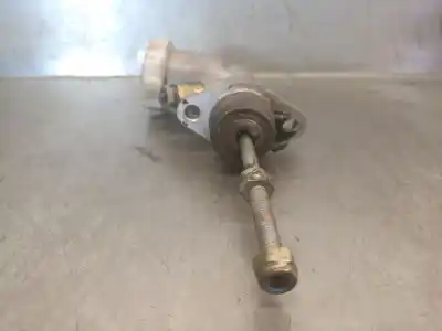 Pièce détachée automobile d'occasion pompe d'embrayage pour land rover defender (ld) 2.5 tdi références oem iam 550732  550732