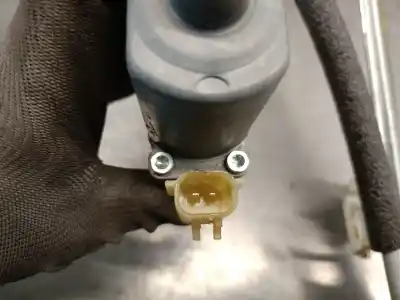 Second-hand car spare part passenger side right window regulator for jeep compass (mk49) 2.2 crd oem iam references 68002896aa  68002896aa