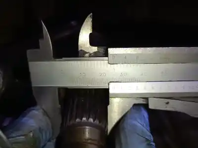 Pezzo di ricambio per auto di seconda mano riduttore per land rover defender (ld) 2.5 tdi riferimenti oem iam 56a 0448339j trc103150