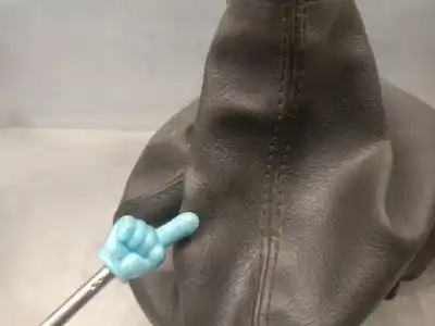 Pezzo di ricambio per auto di seconda mano leva del cambio per skoda superb i (3u4) 1.9 tdi riferimenti oem iam 4b0711025f  8d0711055ad