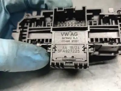 Автозапчастина б/у важіль ручного гальма для seat leon (kl1) 1.0 tsi посилання на oem iam 5fa927225  5fa927225