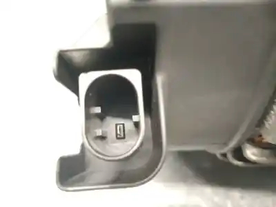 Автозапчасти б/у генератор за bmw 1 (f20) 116 d ссылки oem iam 8519890ai01 2617511a valeo 12317823344