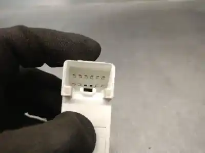 Peça sobressalente para automóvel em segunda mão botão / interruptor elevador vidro traseiro esquerdo por bmw 5 (e39) 535 i referências oem iam 6355005166  