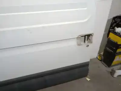 Second-hand car spare part right sliding side door for iveco daily iv furgón 35c12 v, 35c12 v/p, 35s12 v, 35s12 v/p oem iam references 3803522  3803522