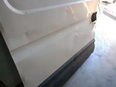 Second-hand car spare part right sliding side door for iveco daily iv furgón 35c12 v, 35c12 v/p, 35s12 v, 35s12 v/p oem iam references 3803522  3803522