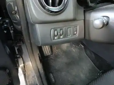 Автозапчасти б/у ЗАДНЕЕ ЛЕВОЕ КРЫЛО за KIA STONIC (YB)  ссылки OEM IAM 87743H8400  