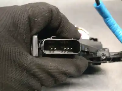 Автозапчасти б/у замок левой передней двери за kia stonic (yb) 1.0 t-gdi ссылки oem iam 81310h8040  