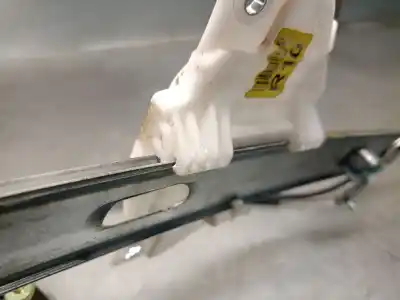 Second-hand car spare part passenger side right window regulator for kia stonic (yb) 1.0 t-gdi oem iam references 82402h8100  