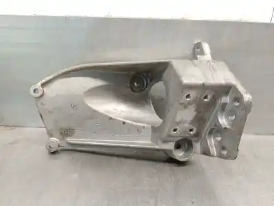 Автозапчастина б/у підтримка двигуна для VOLVO V40 FASTBACK (525) D3 Посилання на OEM IAM 31370633  31370633