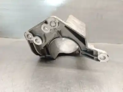 Second-hand car spare part engine support for volvo v40 fastback (525) d3 oem iam references 31370633  31370633