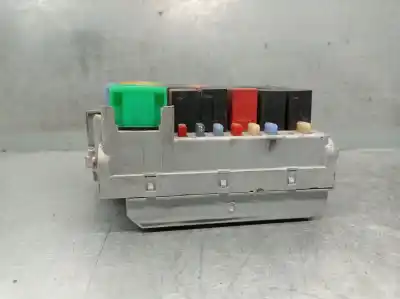 Pezzo di ricambio per auto di seconda mano scatola relè/fusibili per iveco daily iv furgón 35c12 v, 35c12 v/p, 35s12 v, 35s12 v/p riferimenti oem iam 69501171  