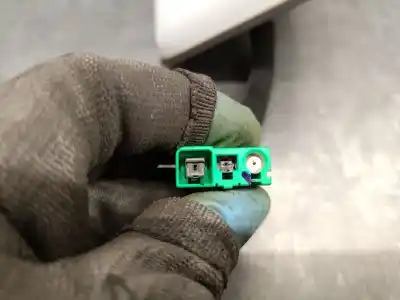 Second-hand car spare part antenna for kia ceed tourer (cd) 1.0 t-gdi oem iam references 96210j7700wd  96210j7700wd