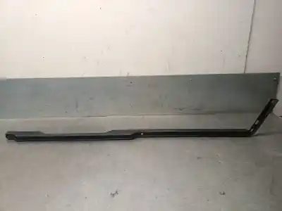 Peça sobressalente para automóvel em segunda mão molduras frontais por land rover defender (ld) 2.5 tdi referências oem iam mtc6167