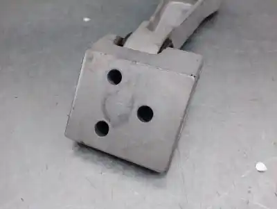 Second-hand car spare part engine support for volvo v40 fastback (525) d3 oem iam references 31359642  31359642