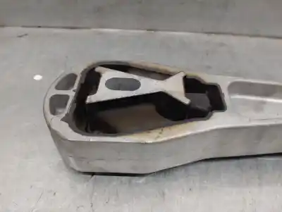 Second-hand car spare part engine support for volvo v40 fastback (525) d3 oem iam references 31359642  31359642