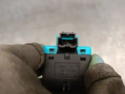 Second-hand car spare part switch for kia ceed tourer (cd) 1.0 t-gdi oem iam references 95940b4100  95940b4100