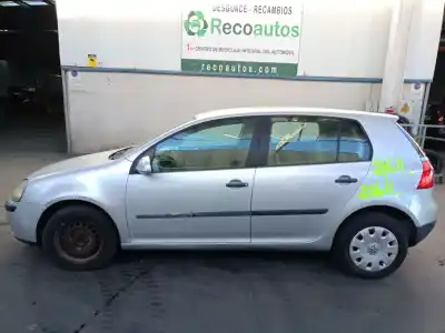 Автозапчастина б/у рампа инжектора для citroen c4 cactus 1.2 vti 82 посилання на oem iam 9676020480  9676020480