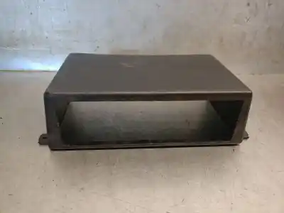 Peça sobressalente para automóvel em segunda mão molduras frontais por land rover defender (ld) 2.5 tdi referências oem iam btr8593ldq