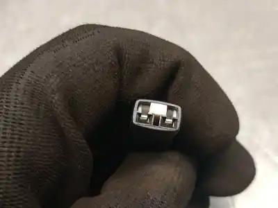 Автозапчастина б/у передній прав для hyundai i30 ranchera familiar (gd) 1.6 crdi посилання на oem iam 51716a2000  51716a2000