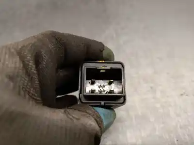 Автозапчасти б/у электронный модуль за hyundai i30 ranchera familiar (gd) 1.6 crdi ссылки oem iam 952402w000  