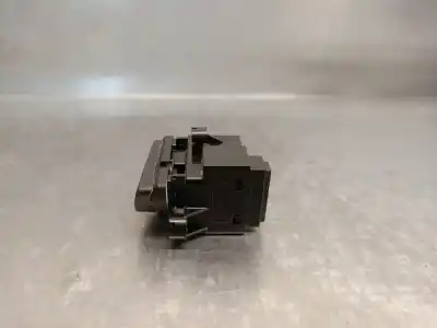 Second-hand car spare part switch for hyundai i30 ranchera familiar (gd) 1.6 crdi oem iam references 93360a6300  