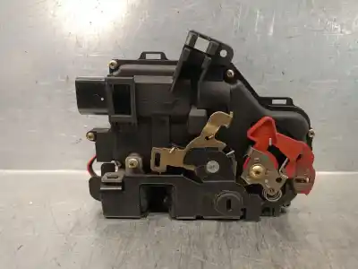 Peça sobressalente para automóvel em segunda mão fechadura da porta traseira direita por audi a2 (8z0) 1.4 tdi referências oem iam 8z0839016d  8z0839016d