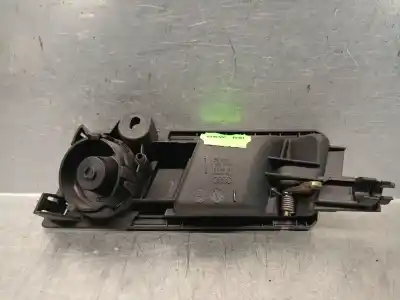 Peça sobressalente para automóvel em segunda mão puxador interior traseiro esquerdo por audi a2 (8z0) 1.4 tdi referências oem iam 8z0839019  8z0839019f