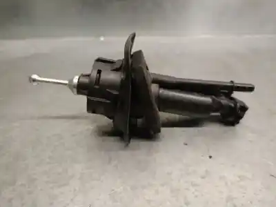 Peça sobressalente para automóvel em segunda mão bomba de embreagem por volvo v40 fastback (525) d3 referências oem iam bv617a542ab
