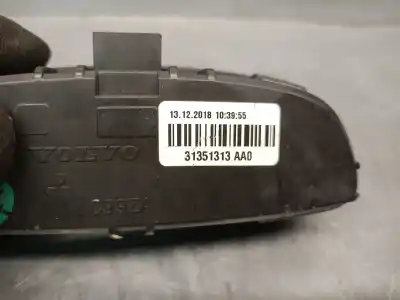 Second-hand car spare part interior light for volvo v40 fastback (525) d3 oem iam references 31351313  