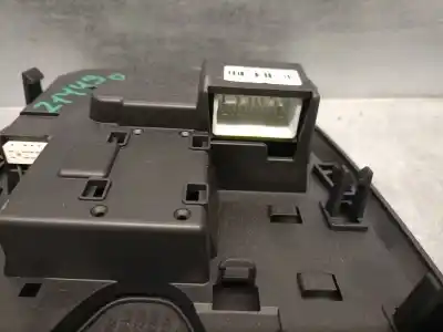 Second-hand car spare part interior light for volvo v40 fastback (525) d3 oem iam references 39828787  