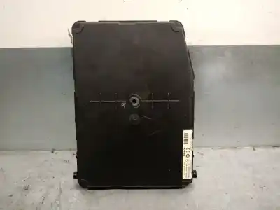 Second-hand car spare part fuse box unit for renault grand scénic ii (jm0/1_) 1.9 dci (jm0g jm12 jm1g jm2c) oem iam references 8200309693 s118400310l siemens 