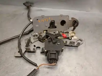 Автозапчастина б/у замок дверей заднього лівого для chrysler voyager iv (rg, rs) 2.5 crd посилання на oem iam 5019053ac  5019053ac