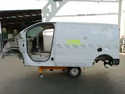 Автозапчастина б/у культ заднього правого для chrysler voyager iv (rg, rs) 2.5 crd посилання на oem iam 4721515ac  4721515ac