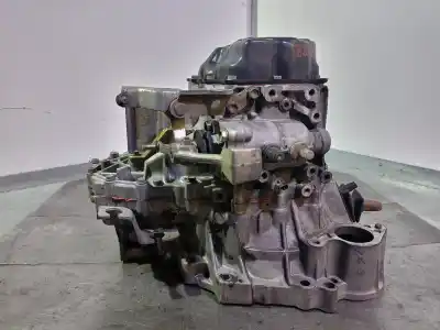 Автозапчасти б/у блок реле/предохранителей за toyota auris (_e15_) 2.0 d-4d (ade150_) ссылки oem iam 8273002140a  