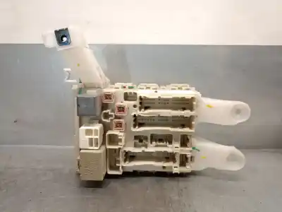 Second-hand car spare part fuse box unit for toyota auris (_e15_) 2.0 d-4d (ade150_) oem iam references 8273002140a