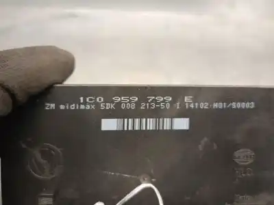 Second-hand car spare part central locking pump for seat leon (1m1) 1.9 tdi oem iam references 1c0959799e 5dk00821350 hella 