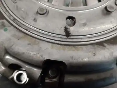 Second-hand car spare part clutch kit for volvo v40 fastback (525) d3 oem iam references 31492038  31492036