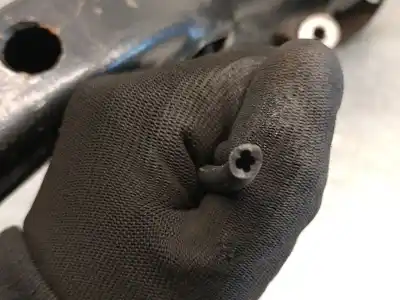 Автозапчасти б/у передняя левая кулачка за audi a4 b5 (8d2) 1.9 tdi ссылки oem iam 8d0407257ac  8d0407257ac