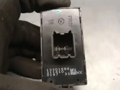 Автозапчастина б/у управління склами задніх правіх для opel meriva b monospace (s10) 1.7 cdti (75) посилання на oem iam 13301888  13301888