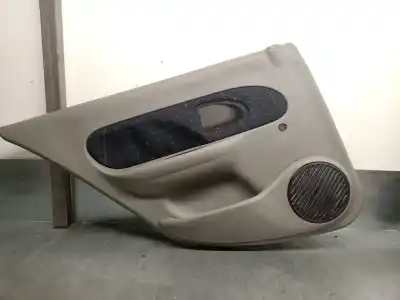 Peça sobressalente para automóvel em segunda mão forra / revestimento da porta traseira esquerda por renault clio ii (bb_, cb_) 1.5 dci (b/cb07) referências oem iam 7700411372g