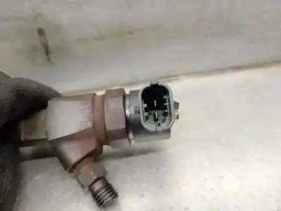 Second-hand car spare part injector for opel insignia a (g09) 2.0 cdti (68) oem iam references 0445110327 0445110327 bosch 