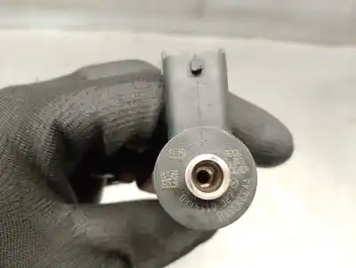 Second-hand car spare part injector for opel insignia a (g09) 2.0 cdti (68) oem iam references 0445110327 0445110327 bosch 